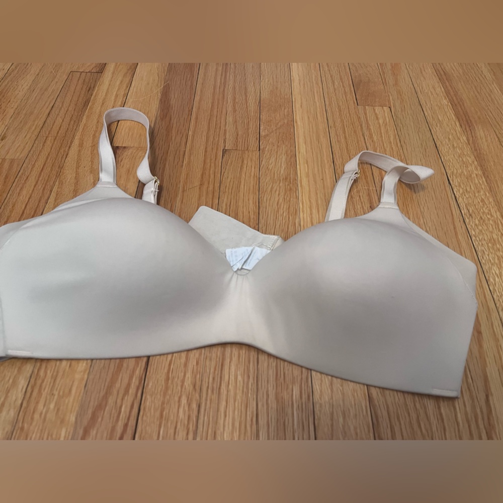 Knix WingWoman Contour bra size 2